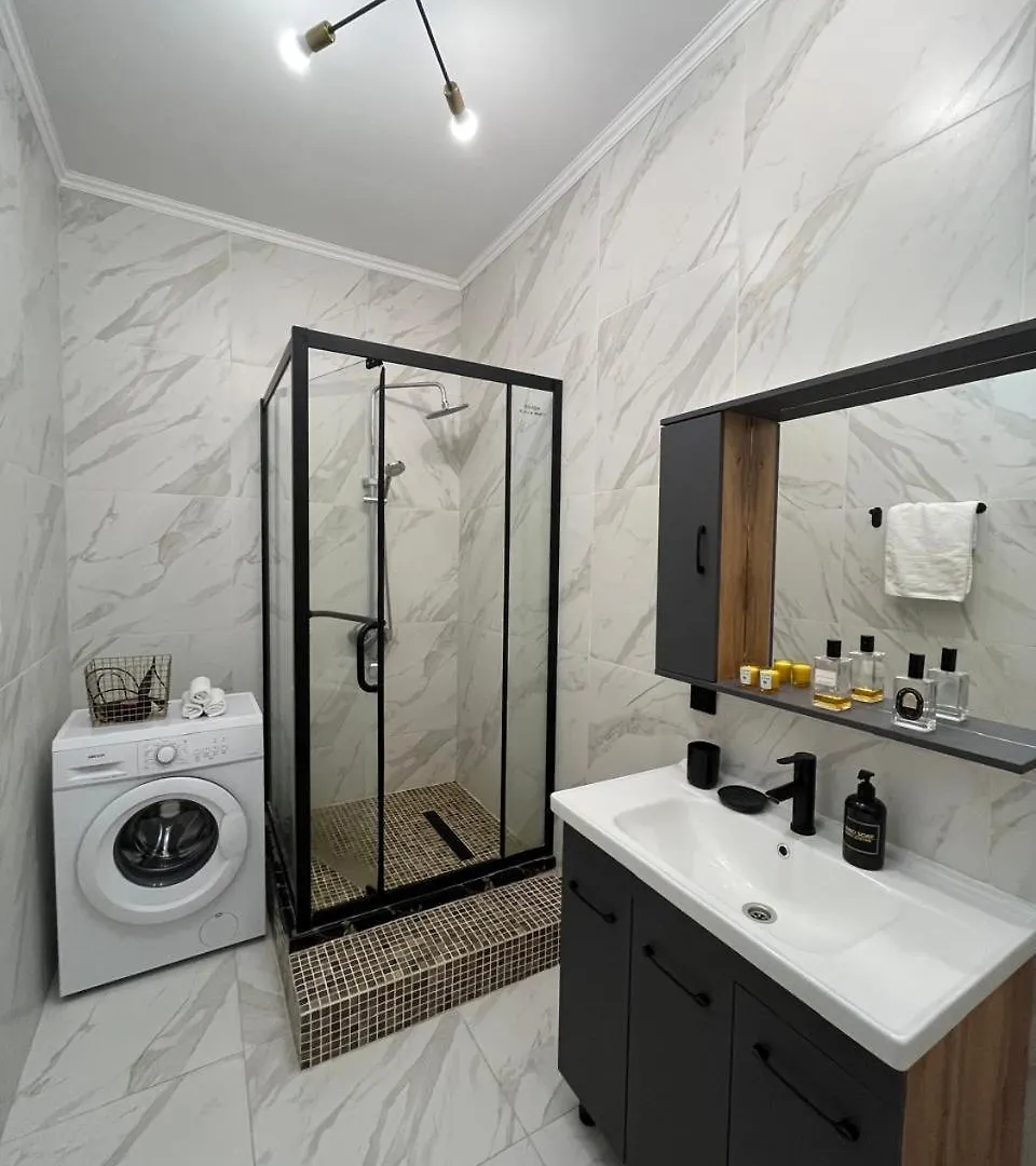 Уютная Квартира! Almaty Apartment